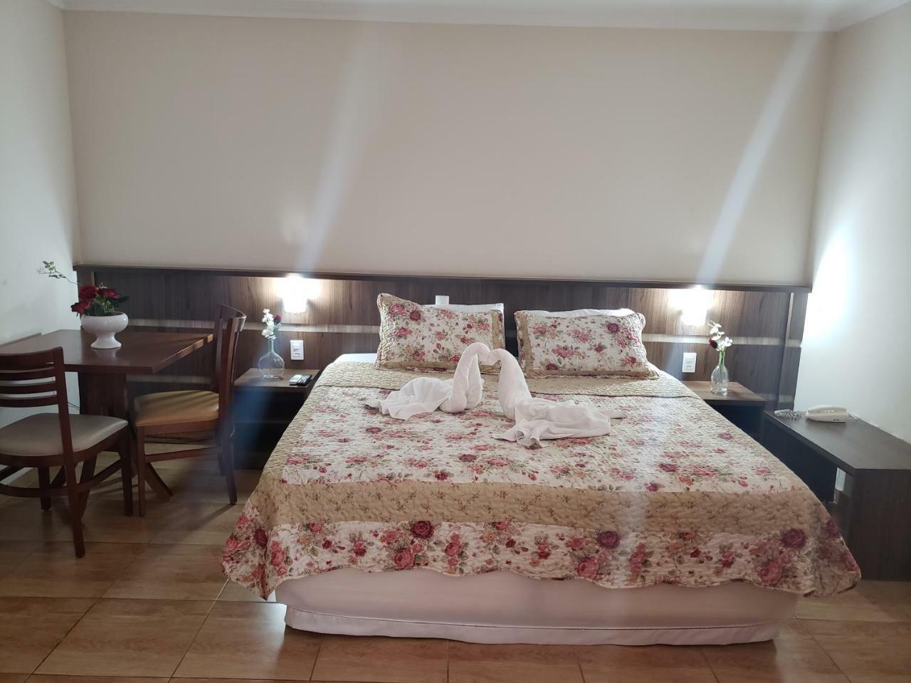 Grand Enio Hotel E Cantina Varginha  Εξωτερικό φωτογραφία